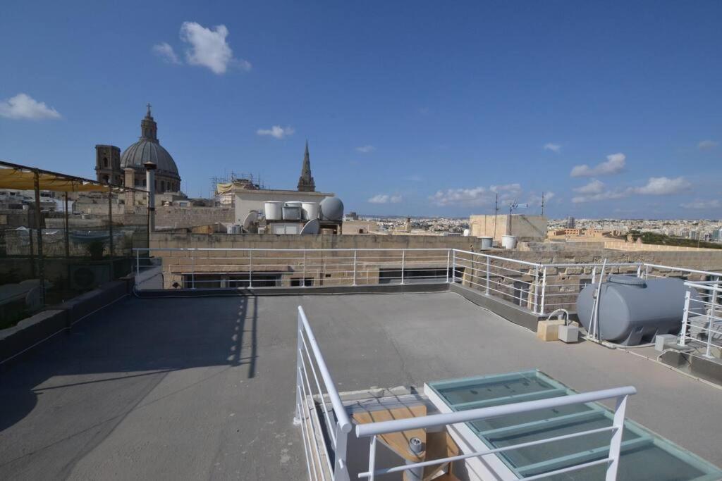 Vallettadreamsuites Groud Floor Shared Sea View Rooof Terrace Kültér fotó