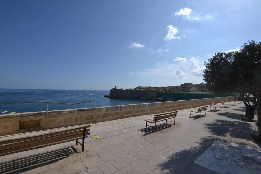 Vallettadreamsuites Groud Floor Shared Sea View Rooof Terrace Kültér fotó